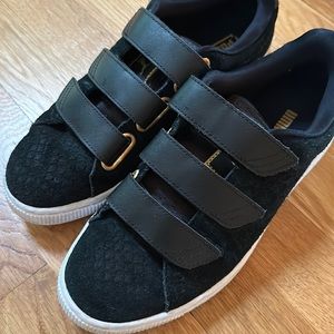 Puma Black Suede Casual Sneaker size 8